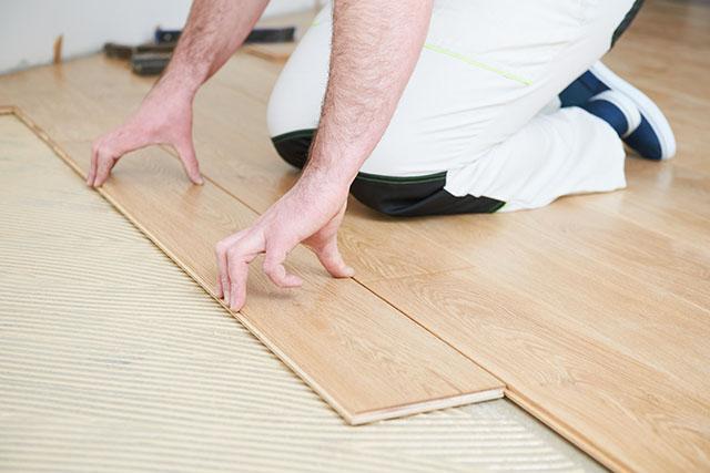Poseur de parquet
